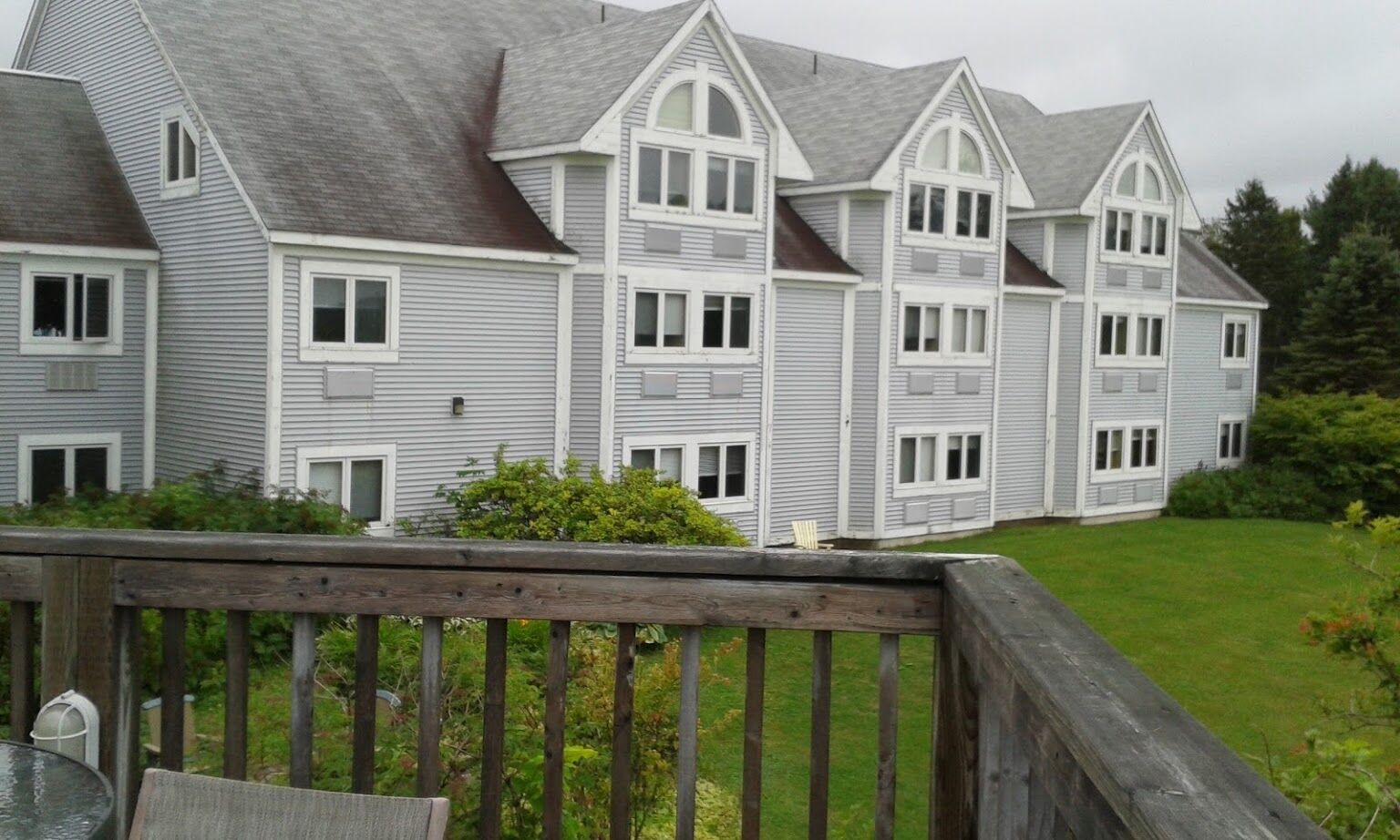 Riverside Resort And Conference Centre French Village Экстерьер фото